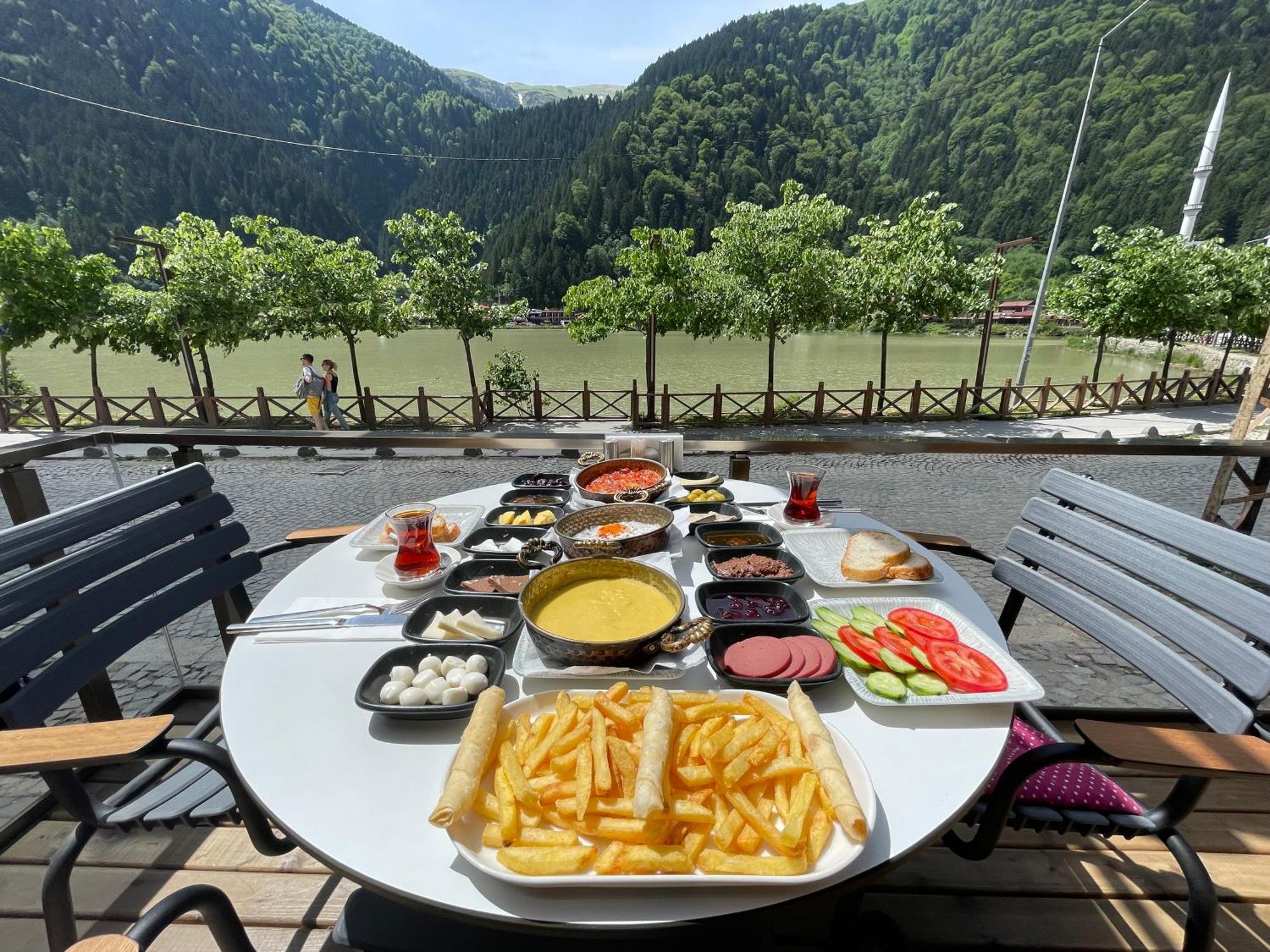 Ozkan Otel Uzungöl Εξωτερικό φωτογραφία