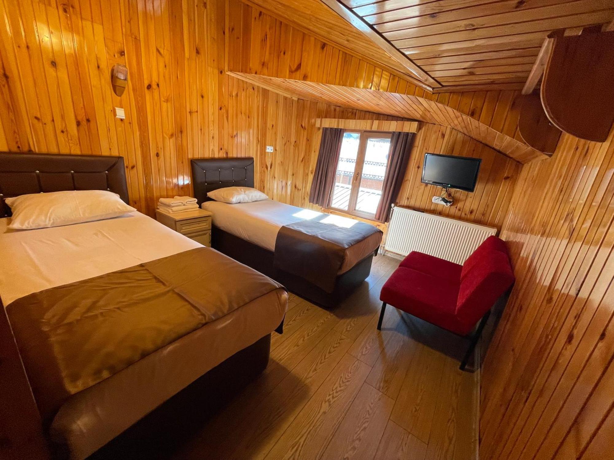 Ozkan Otel Uzungöl Εξωτερικό φωτογραφία