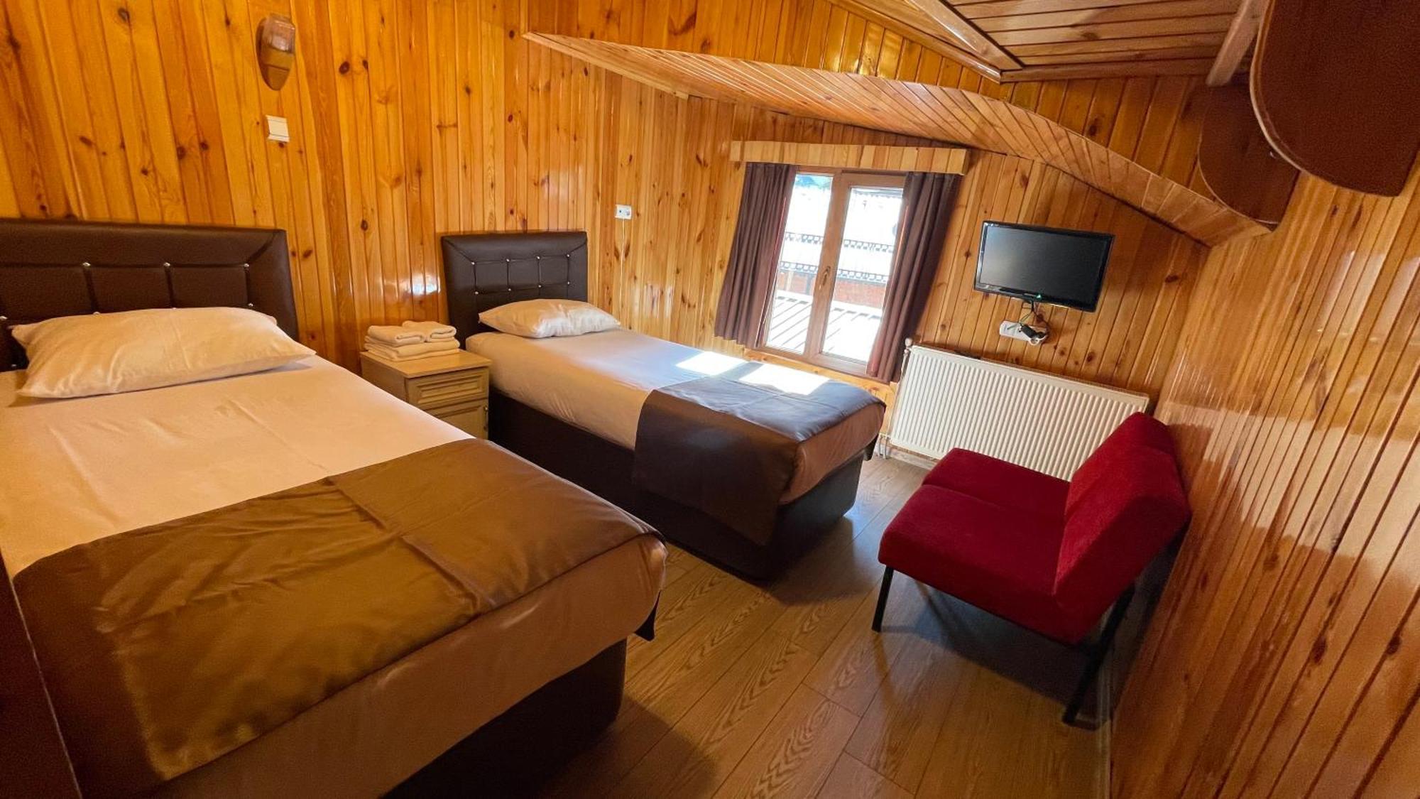 Ozkan Otel Uzungöl Εξωτερικό φωτογραφία